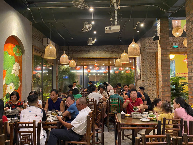 nhà hàng sang trọng khu vực cầu giấy