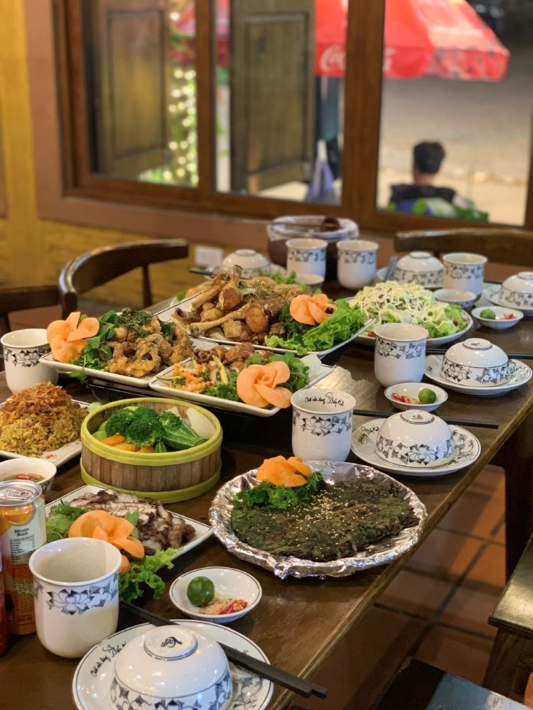 Nhà hàng đồng quê ngon