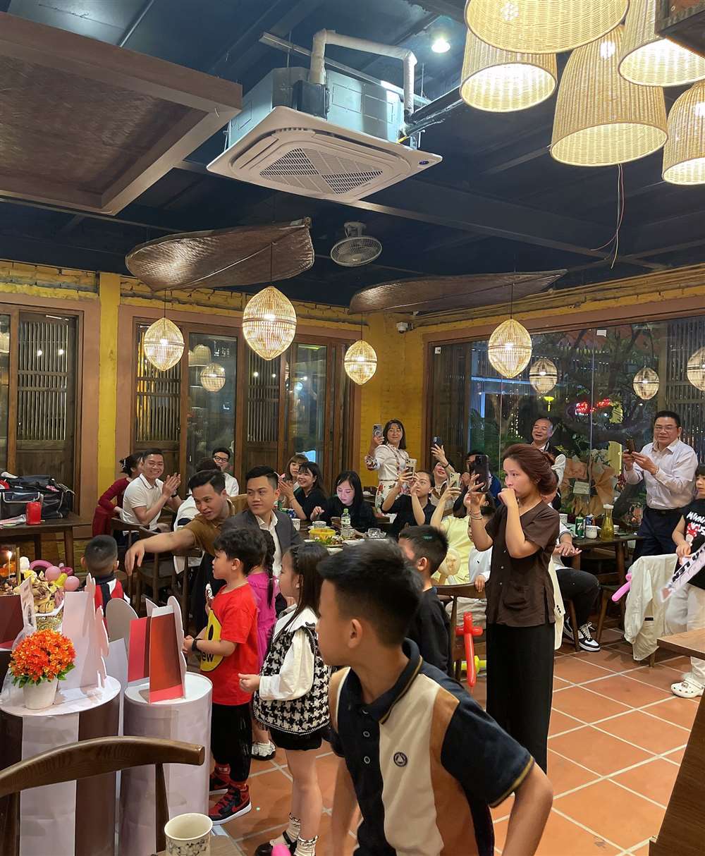 nhà hàng tổ chức sinh nhật tại Hà Nội